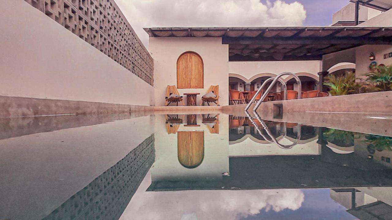 Puerta San Pedro Hotell Tlaquepaque Eksteriør bilde