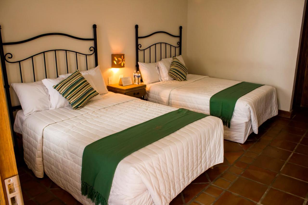 Puerta San Pedro Hotell Tlaquepaque Eksteriør bilde