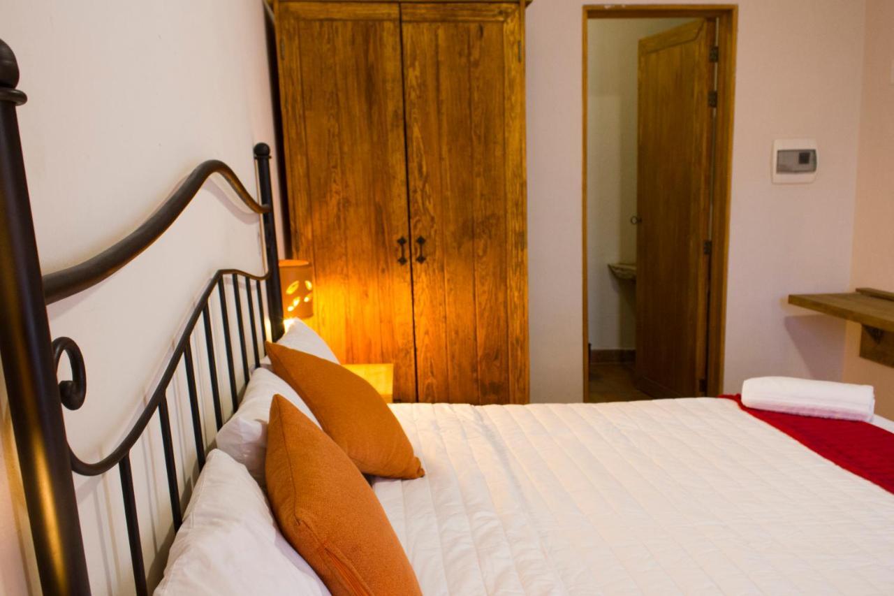 Puerta San Pedro Hotell Tlaquepaque Eksteriør bilde