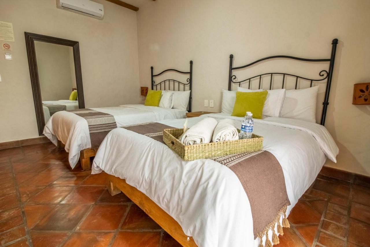 Puerta San Pedro Hotell Tlaquepaque Eksteriør bilde